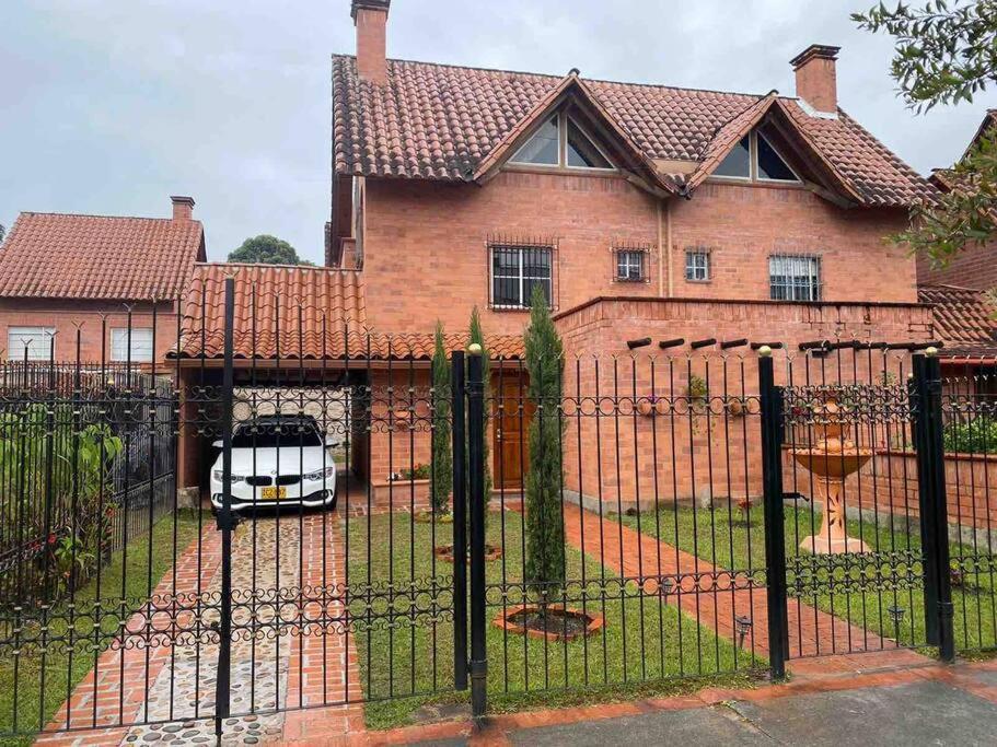 Hermosa Casa , Con Parqueadero En Rionegro Cerca Al Aeropuerto Villa Ngoại thất bức ảnh