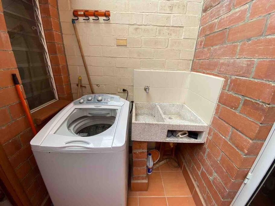 Hermosa Casa , Con Parqueadero En Rionegro Cerca Al Aeropuerto Villa Ngoại thất bức ảnh