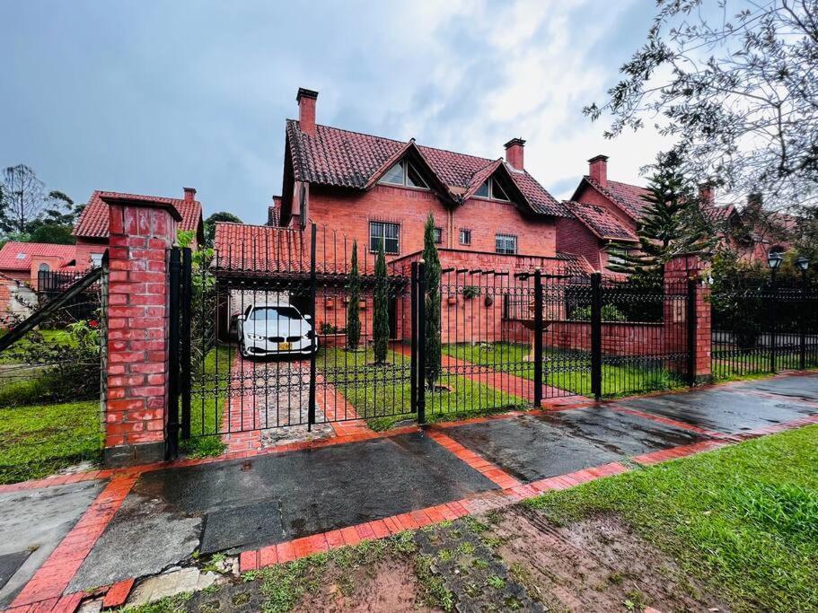 Hermosa Casa , Con Parqueadero En Rionegro Cerca Al Aeropuerto Villa Ngoại thất bức ảnh